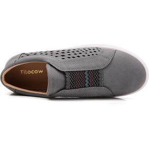 Tilocow Perforated Slip On Sneakers size 9